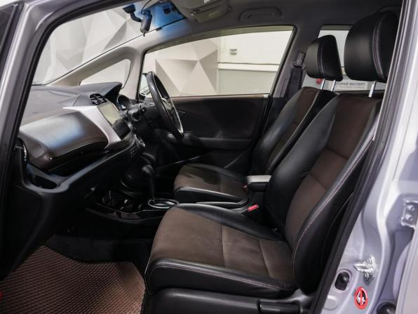 Honda Fit Shuttle I с пробегом 2012 года, цена 1 100 000 рублей, 150239 км, универсал, Автокод Объявления