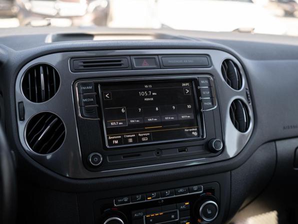 Volkswagen Tiguan I Рестайлинг с пробегом 2013 года, цена 1 299 000 рублей, 235026 км, внедорожник, Автокод Объявления