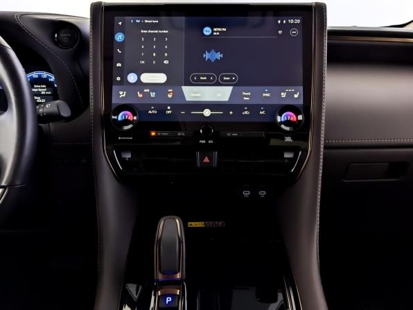 Toyota Alphard IV с пробегом 2024 года, цена 12 000 000 рублей, 15877 км, минивэн, Автокод Объявления