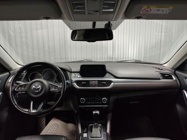 Mazda 6 III (GJ) Рестайлинг с пробегом 2017 года, цена 1 549 000 рублей, 183292 км, седан, Автокод Объявления
