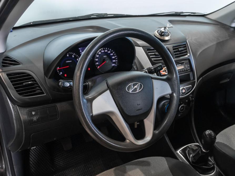 Hyundai Solaris I Казань  - изображение 5