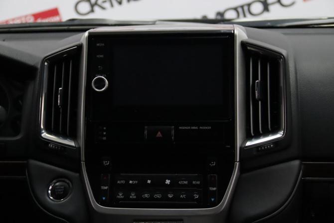 Toyota Land Cruiser 200 Series Рестайлинг 2 с пробегом 2016 года, цена 5 465 750 рублей, 247442 км, внедорожник, Автокод Объявления