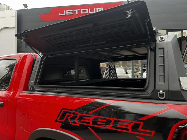 Ram 1500 V Рестайлинг с пробегом 2024 года, цена 8 450 000 рублей, 17791 км, offers.body_type.unknown, Автокод Объявления