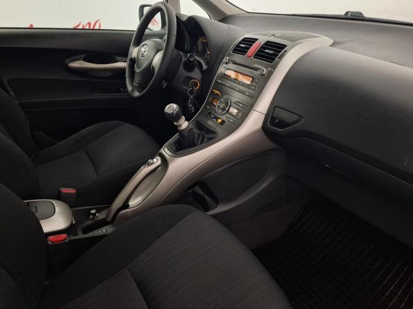 Toyota Auris I с пробегом 2009 года, цена 750 000 рублей, 196540 км, хэтчбек, Автокод Объявления