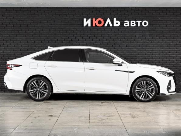 Chery Arrizo 8 с пробегом 2024 года, цена 2 300 000 рублей, 27821 км, седан, Автокод Объявления
