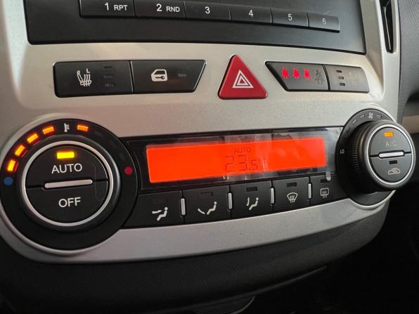 Kia Ceed I с пробегом 2009 года, цена 875 900 рублей, 93074 км, универсал, Автокод Объявления