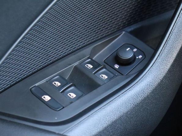 Skoda Octavia IV (A8) с пробегом 2021 года, цена 2 365 000 рублей, 94643 км, лифтбек, Автокод Объявления