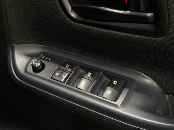 Toyota Noah III (R80) с пробегом 2014 года, цена 1 690 000 рублей, 152047 км, минивэн, Автокод Объявления