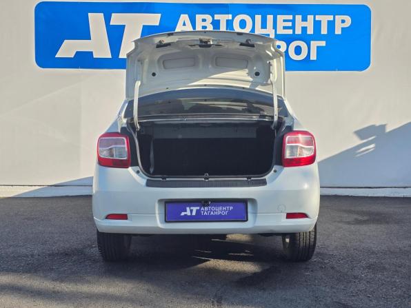 Renault Logan II с пробегом 2016 года, цена 699 000 рублей, 193000 км, седан, Автокод Объявления