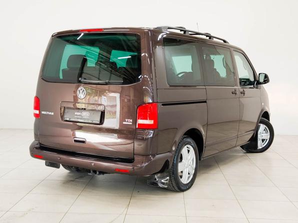 Volkswagen Multivan T5 Рестайлинг с пробегом 2011 года, цена 2 280 300 рублей, 268843 км, минивэн, Автокод Объявления