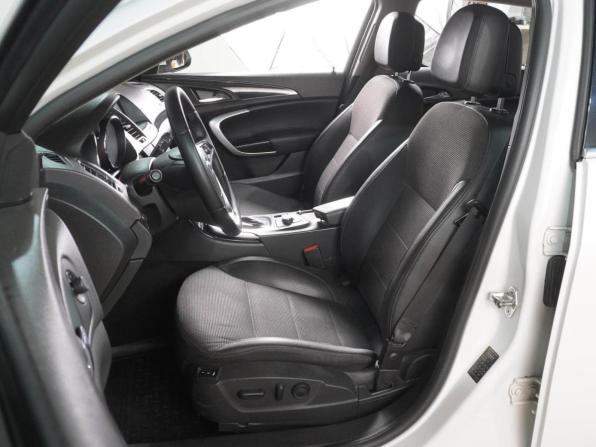 Opel Insignia I с пробегом 2012 года, цена 999 000 рублей, 250434 км, универсал, Автокод Объявления