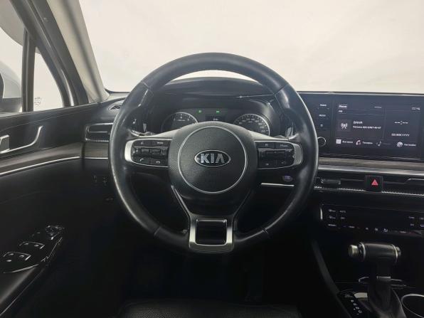 Kia K5 III с пробегом 2021 года, цена 2 420 000 рублей, 75500 км, седан, Автокод Объявления