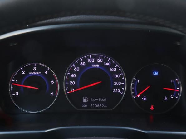 Hyundai Santa Fe II Рестайлинг с пробегом 2011 года, цена 1 110 000 рублей, 310851 км, внедорожник, Автокод Объявления