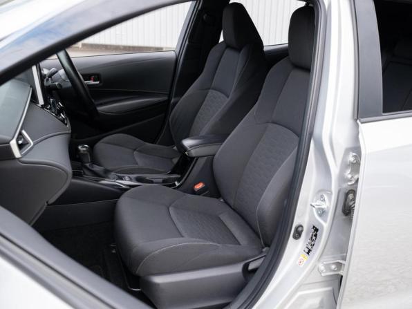 Toyota Corolla XII (E210) с пробегом 2018 года, цена 1 599 000 рублей, 180533 км, хэтчбек, Автокод Объявления