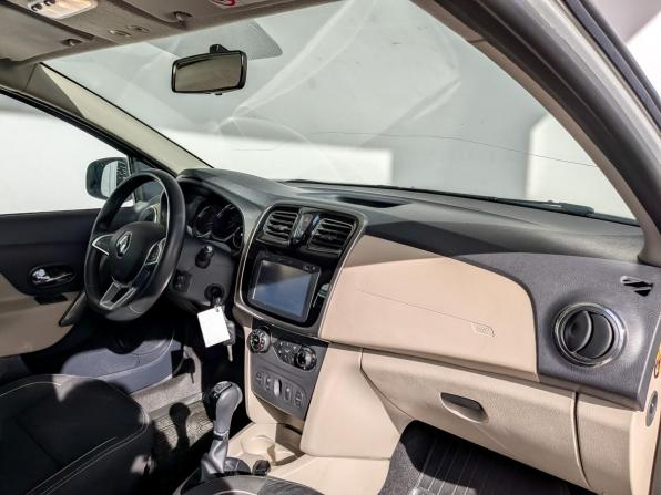 Renault Logan II с пробегом 2018 года, цена 899 000 рублей, 96981 км, седан, Автокод Объявления