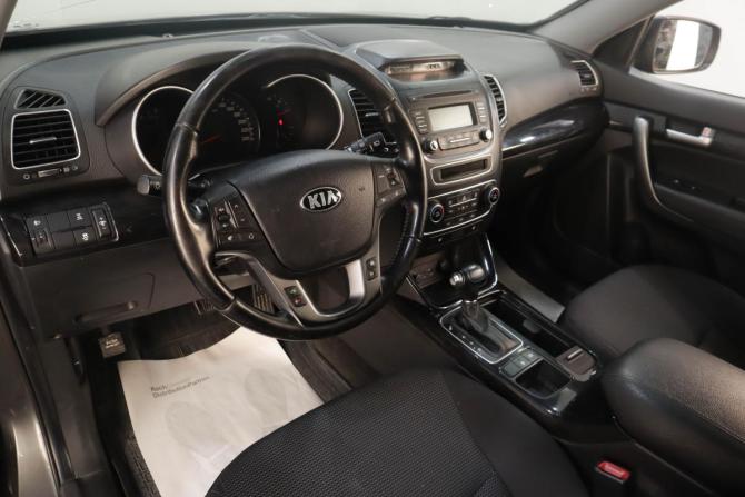 Kia Sorento II Рестайлинг с пробегом 2017 года, цена 2 299 000 рублей, 162000 км, внедорожник, Автокод Объявления