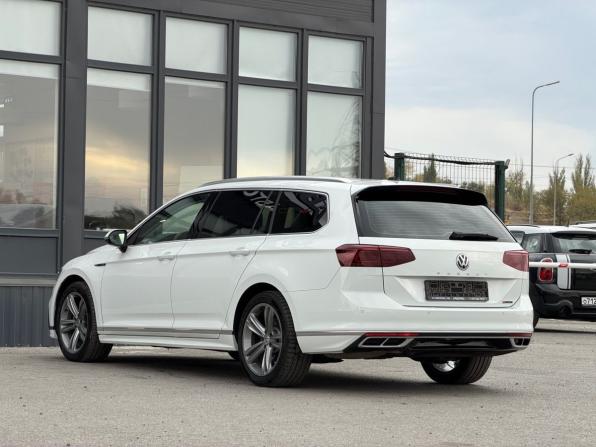 Volkswagen Passat B8 Рестайлинг с пробегом 2019 года, цена 2 749 000 рублей, 172000 км, универсал, Автокод Объявления
