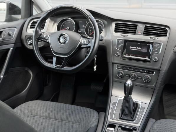 Volkswagen Golf VII с пробегом 2013 года, цена 1 390 000 рублей, 140080 км, хэтчбек, Автокод Объявления