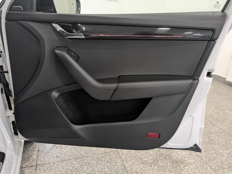 Skoda Octavia III (A7) Рестайлинг Москва  - изображение 22