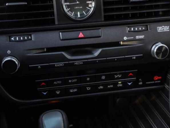 Lexus RX IV с пробегом 2017 года, цена 4 749 000 рублей, 25489 км, внедорожник, Автокод Объявления
