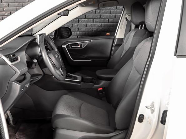 Toyota RAV4 V (XA50) с пробегом 2020 года, цена 2 885 000 рублей, 97720 км, внедорожник, Автокод Объявления