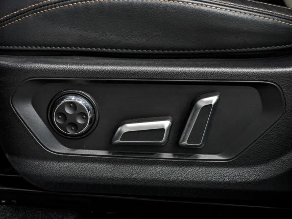 Haval Jolion I Рестайлинг с пробегом 2024 года, цена 1 950 000 рублей, 31962 км, внедорожник, Автокод Объявления