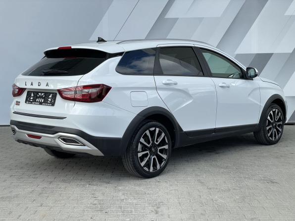 Lada (ВАЗ) Vesta I Рестайлинг (NG) с пробегом 2024 года, цена 1 462 000 рублей, 49285 км, универсал, Автокод Объявления