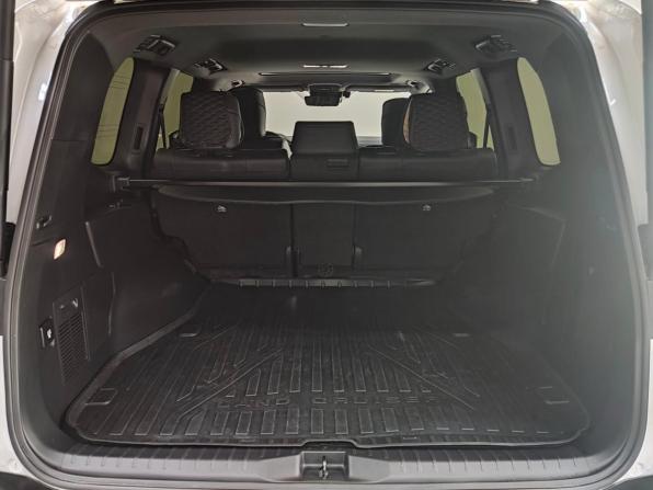 Toyota Land Cruiser 300 Series с пробегом 2021 года, цена 9 950 000 рублей, 28718 км, внедорожник, Автокод Объявления
