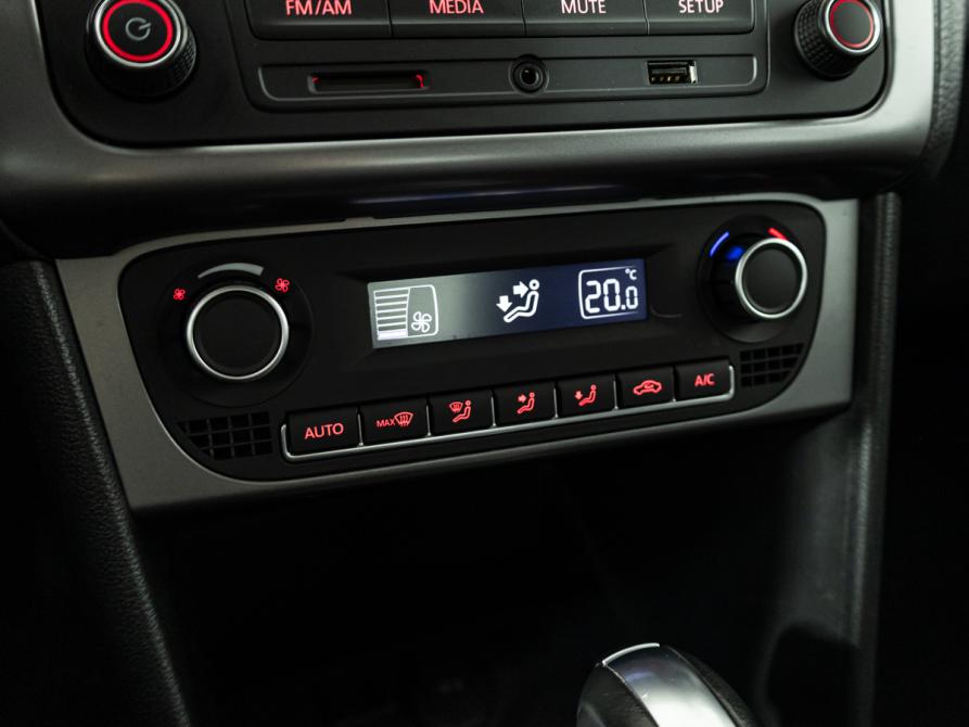 Volkswagen Polo V Рестайлинг Санкт-Петербург  - изображение 15