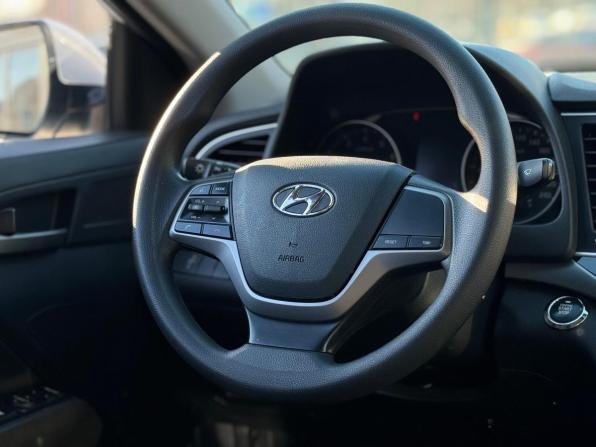 Hyundai Avante VI Рестайлинг с пробегом 2018 года, цена 1 599 000 рублей, 98811 км, седан, Автокод Объявления