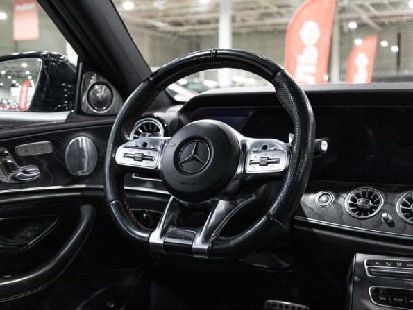 Mercedes-Benz E-Класс AMG V (W213) с пробегом 2018 года, цена 3 599 700 рублей, 148591 км, седан, Автокод Объявления