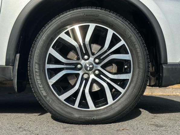 Mitsubishi Outlander III Рестайлинг 2 с пробегом 2018 года, цена 1 849 000 рублей, 174533 км, внедорожник, Автокод Объявления