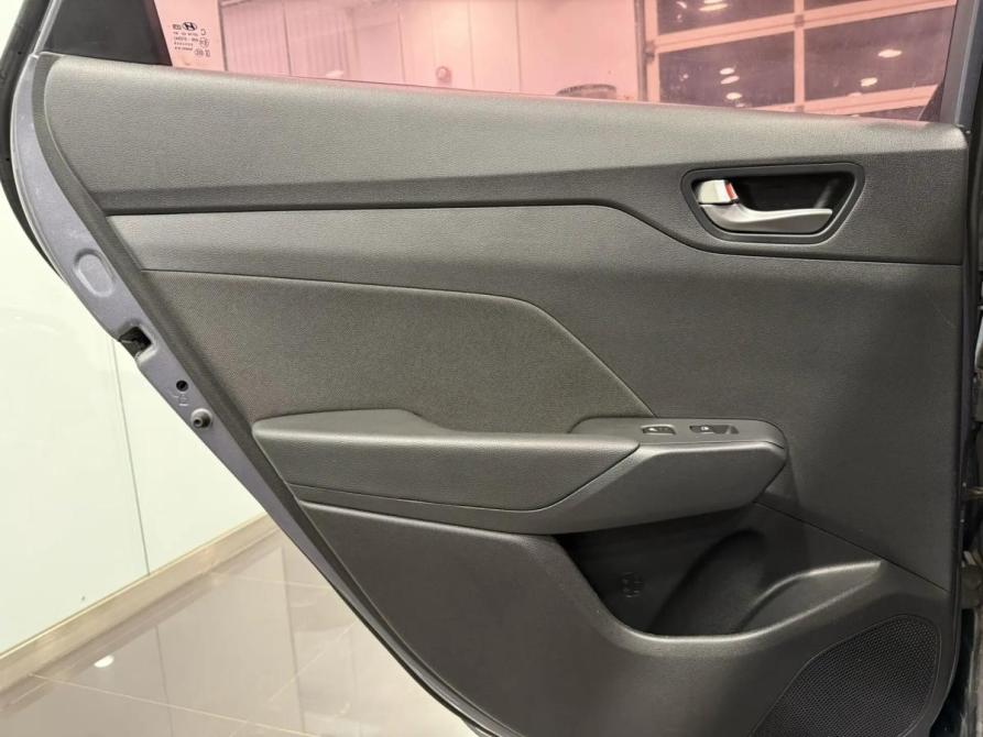 Hyundai Solaris II Подольск  - изображение 15