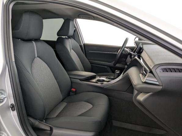 Toyota Camry VIII (XV70) Рестайлинг с пробегом 2022 года, цена 3 390 000 рублей, 79603 км, седан, Автокод Объявления