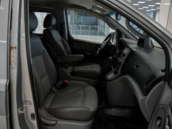 Hyundai Grand Starex I с пробегом 2011 года, цена 1 170 000 рублей, 252990 км, минивэн, Автокод Объявления
