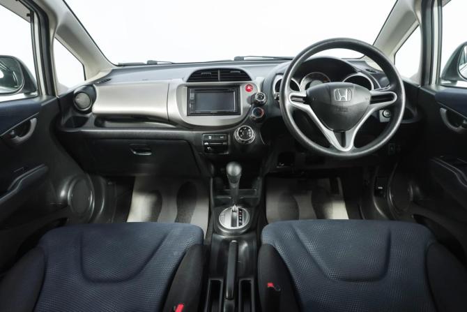 Honda Fit II с пробегом 2010 года, цена 799 000 рублей, 69500 км, хэтчбек, Автокод Объявления
