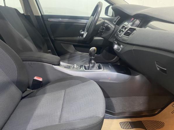 Renault Laguna III с пробегом 2009 года, цена 704 000 рублей, 334005 км, универсал, Автокод Объявления
