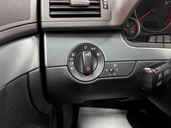 Audi A4 III (B7) с пробегом 2005 года, цена 735 000 рублей, 202826 км, седан, Автокод Объявления