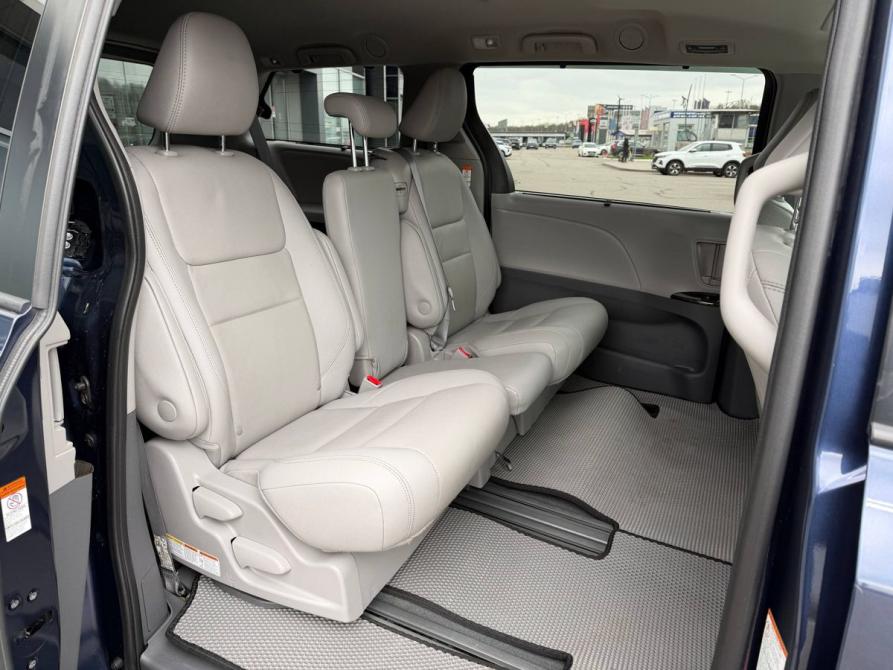 Toyota Sienna III Рестайлинг 2 Санкт-Петербург  - изображение 16