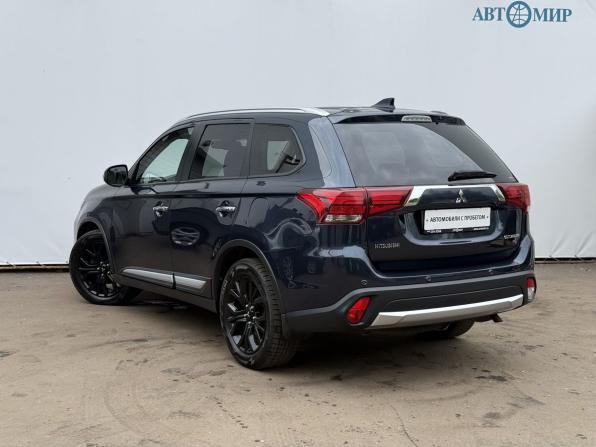 Mitsubishi Outlander III Рестайлинг 2 с пробегом 2018 года, цена 1 950 000 рублей, 144859 км, внедорожник, Автокод Объявления