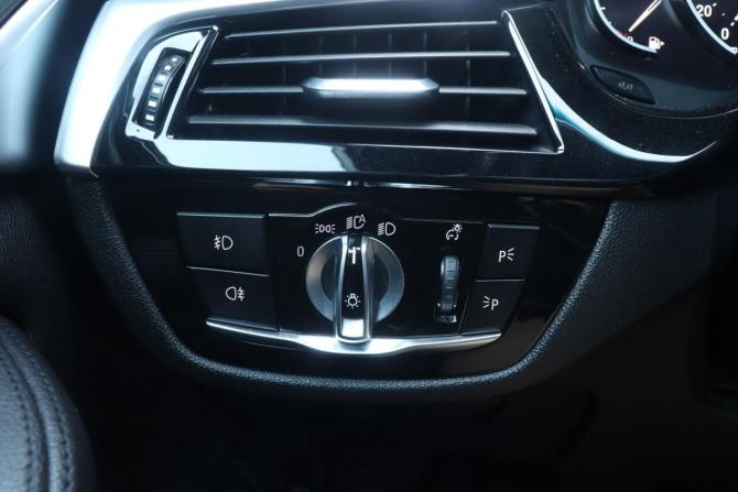BMW 5 серии VII (G30/G31/G38) с пробегом 2017 года, цена 2 566 000 рублей, 169782 км, седан, Автокод Объявления