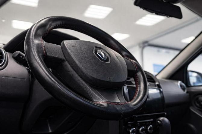 Renault Duster I Рестайлинг с пробегом 2016 года, цена 1 095 000 рублей, 130000 км, внедорожник, Автокод Объявления