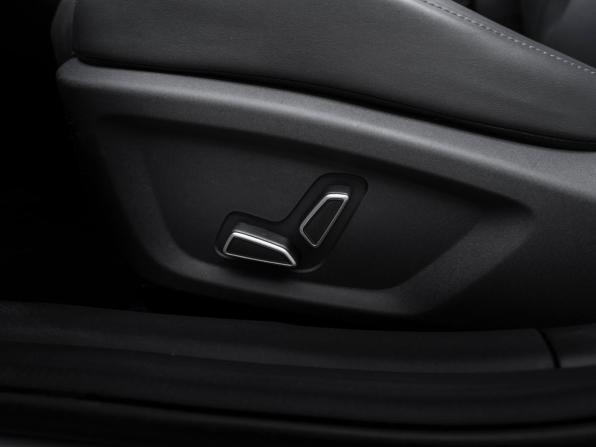 Changan UNI-V I с пробегом 2023 года, цена 2 185 000 рублей, 37124 км, лифтбек, Автокод Объявления