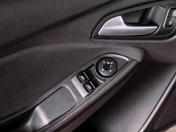 Ford Focus III Рестайлинг с пробегом 2019 года, цена 1 150 000 рублей, 94620 км, хэтчбек, Автокод Объявления
