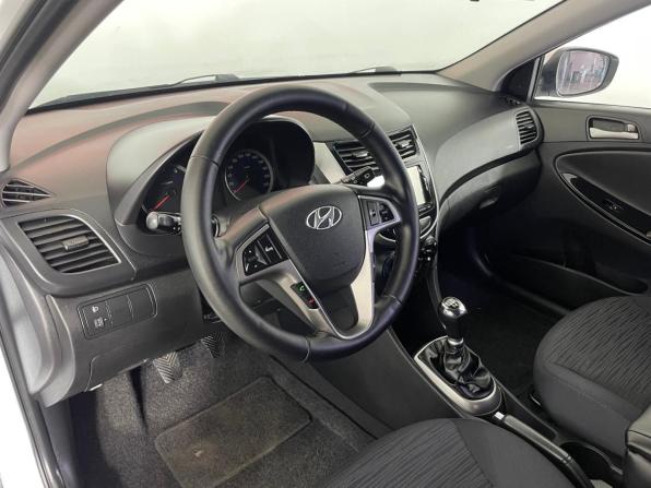 Hyundai Solaris I Рестайлинг с пробегом 2014 года, цена 829 000 рублей, 128821 км, хэтчбек, Автокод Объявления