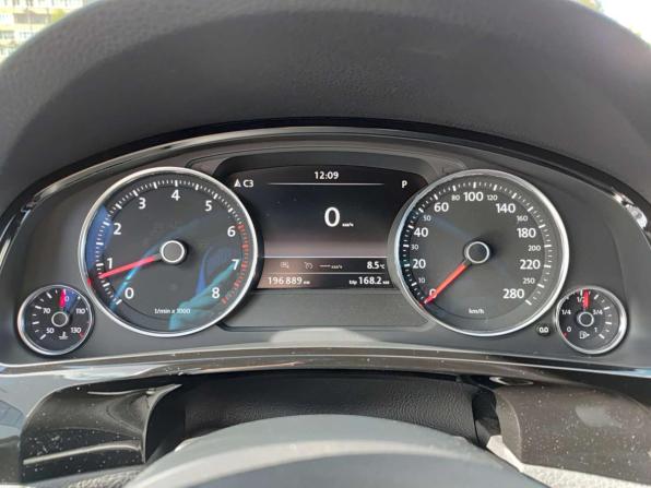Volkswagen Touareg II Рестайлинг с пробегом 2017 года, цена 3 700 000 рублей, 196889 км, внедорожник, Автокод Объявления