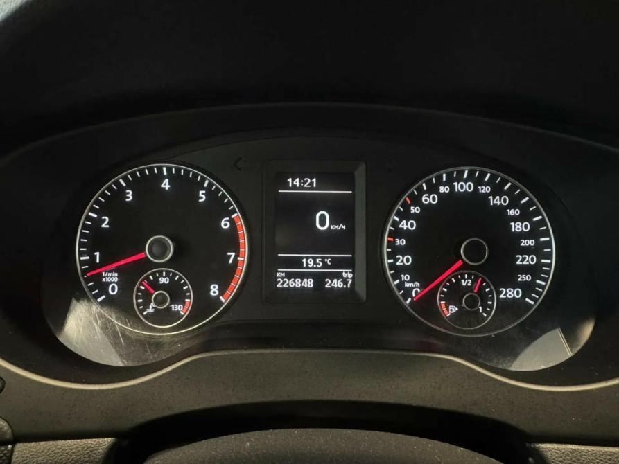 Volkswagen Jetta VI Подольск  - изображение 19