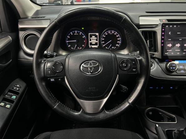 Toyota RAV4 IV (XA40) Рестайлинг с пробегом 2018 года, цена 2 450 000 рублей, 140740 км, внедорожник, Автокод Объявления