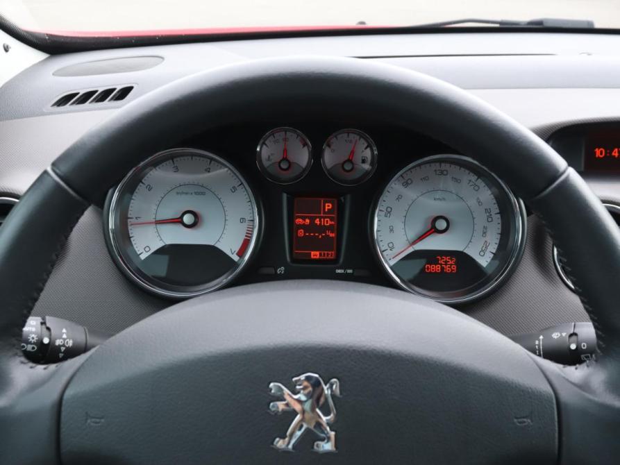 Peugeot 308 I Москва  - изображение 12