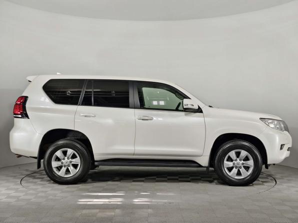 Toyota Land Cruiser Prado 150 Series Рестайлинг 2 с пробегом 2018 года, цена 4 200 000 рублей, 263833 км, внедорожник, Автокод Объявления